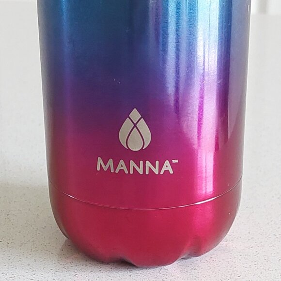 Manna 17 oz Double Wall Stainless Steel Red/Blue Ombre Water Bottle - Picture 6 of 12
